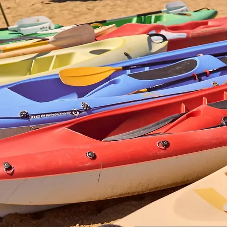 Luminous Flat In With Garden 아파트 *