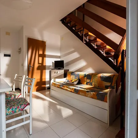 Luminous Flat In With Garden 비비오네