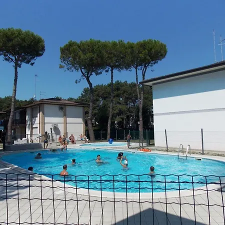 Luminous Flat In With Garden * Bibione