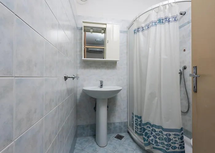 Luminous Flat In With Garden Apartman *