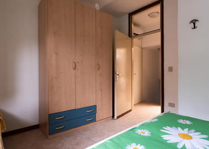 Apartman Luminous Flat In With Garden Bibione